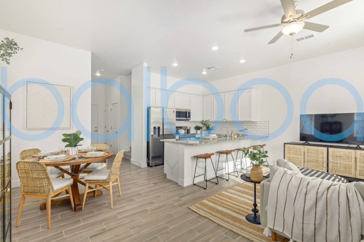 Townhouse for rent at 3230 E Thomas Rd, Mesa, AZ 85213