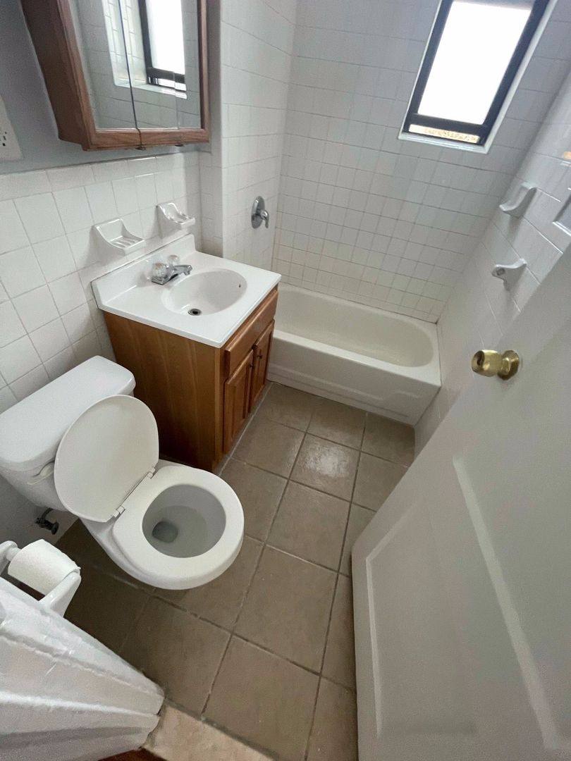 Apartment for rent at 930 Ave C, Bayonne, NJ 07002