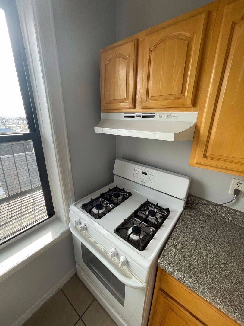 Apartment for rent at 930 Ave C, Bayonne, NJ 07002
