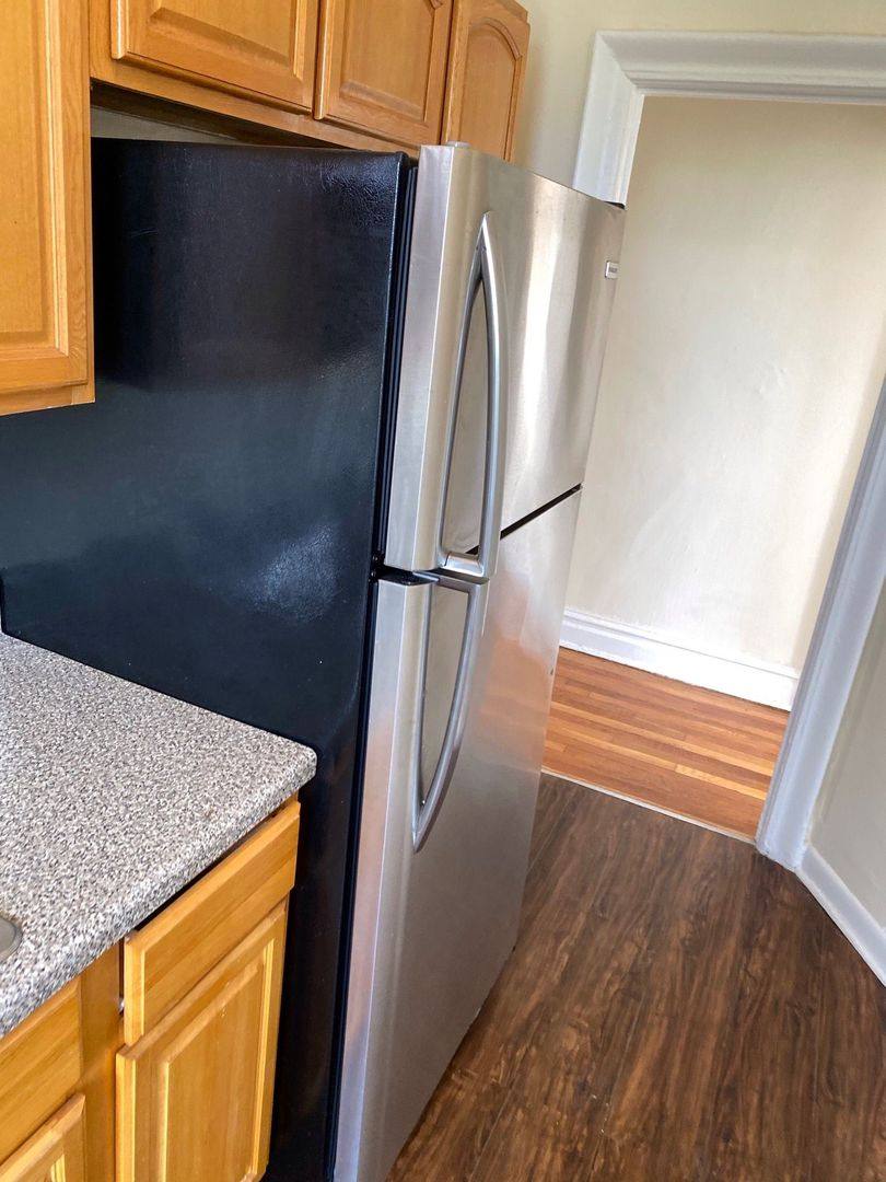 Apartment for rent at 1111-1113 Kennedy Blvd, Bayonne, NJ 07002