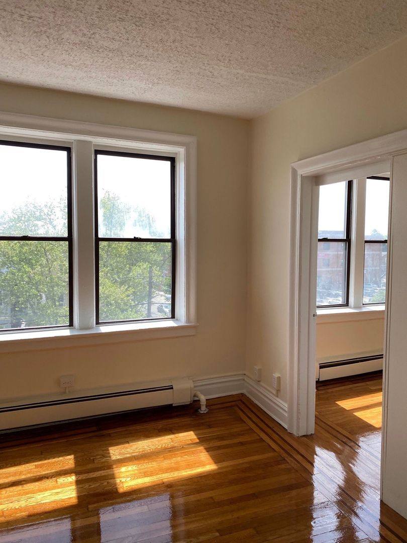 Apartment for rent at 1111-1113 Kennedy Blvd, Bayonne, NJ 07002
