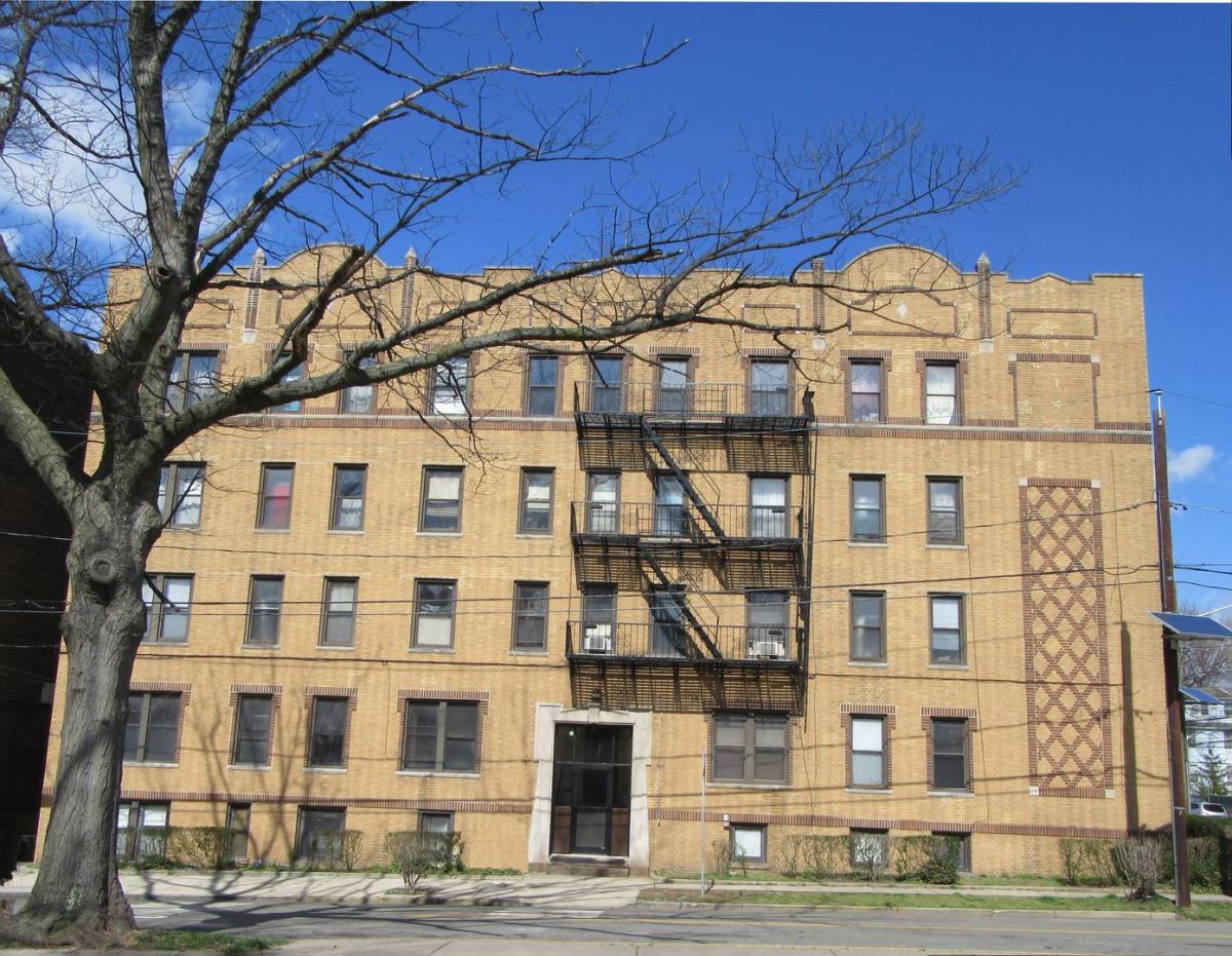 Apartment for rent at 1111-1113 Kennedy Blvd, Bayonne, NJ 07002