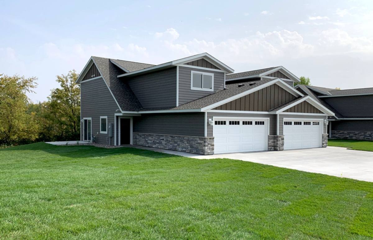 Townhouse for rent at 3900 21st Ave S, Saint Cloud, MN 56301