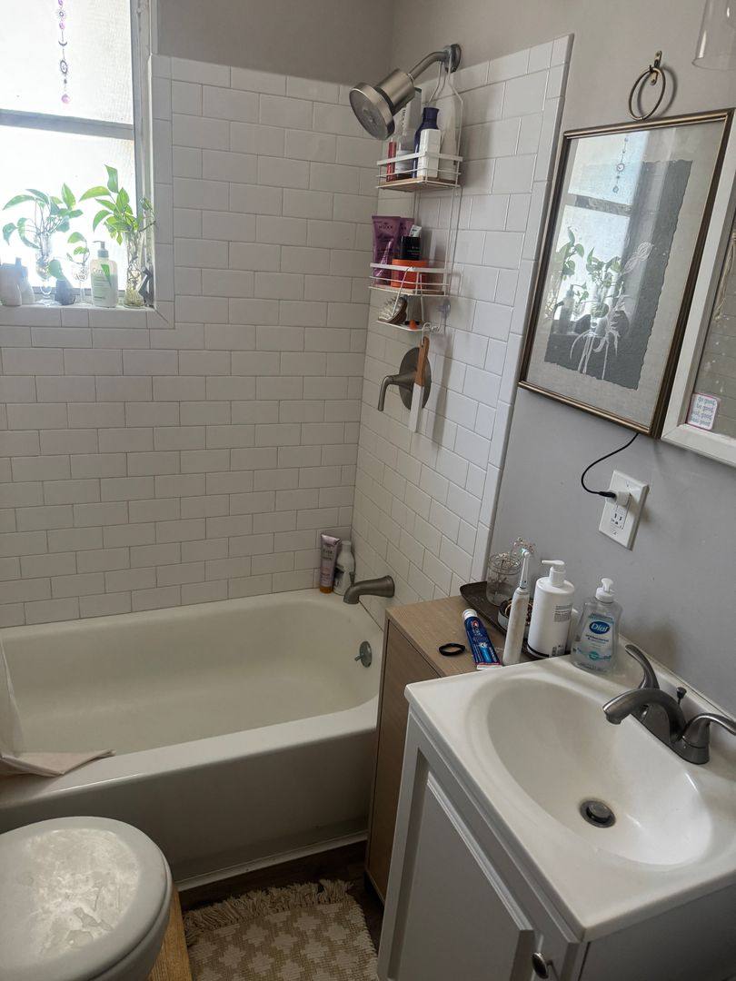 Apartment for rent at 621 15th St N, Saint Petersburg, FL 33705