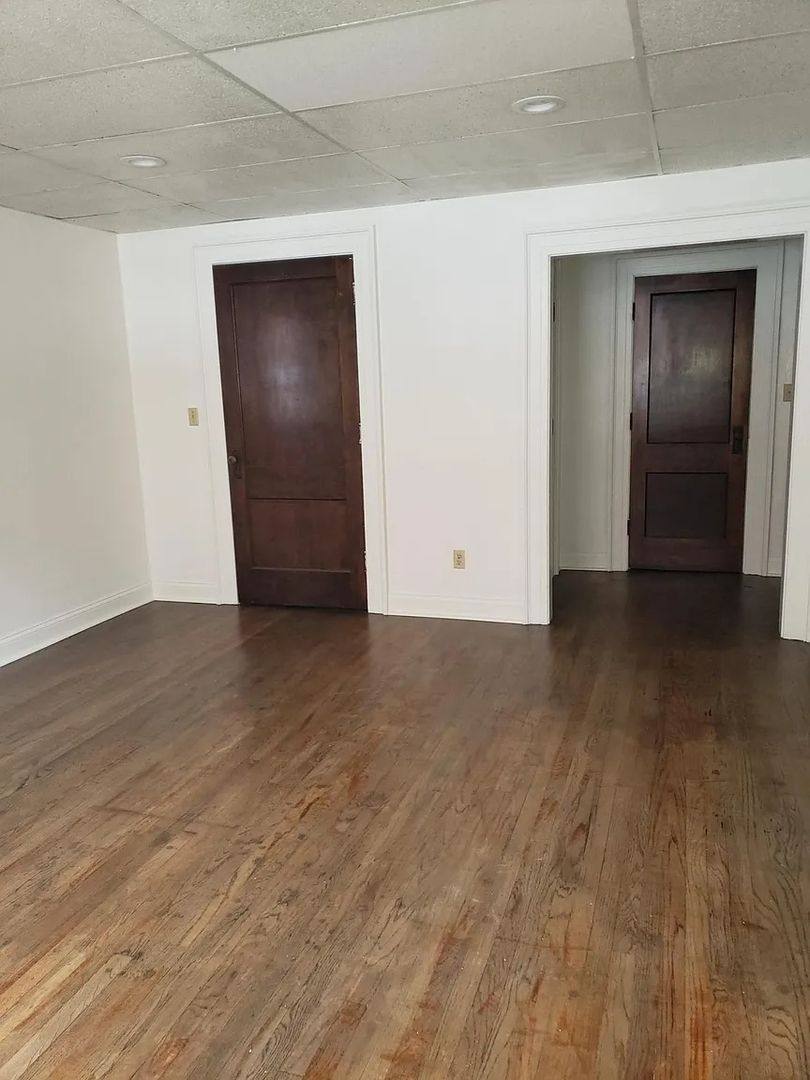 Apartment for rent at 107 N Main, Kirksville, MO 63501