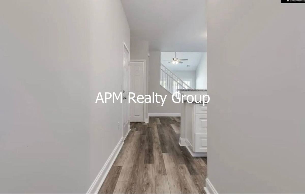 House for rent at 408 Summitt Square, Columbia, SC 29229