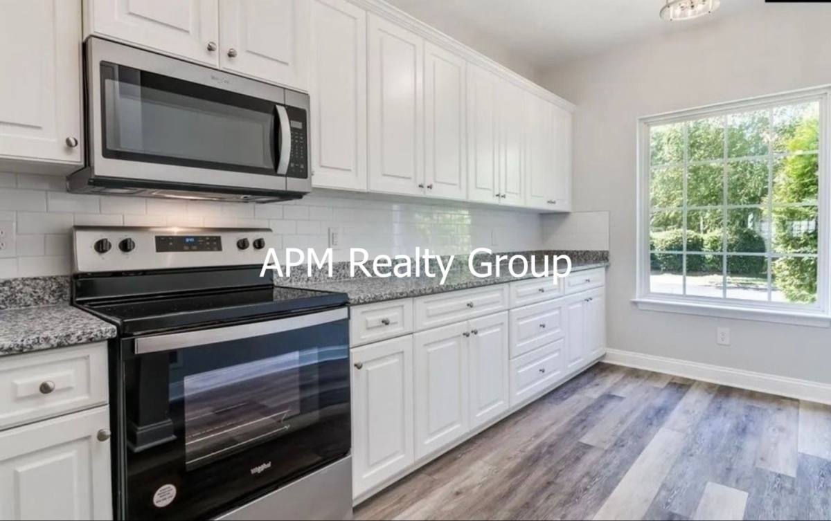 House for rent at 408 Summitt Square, Columbia, SC 29229