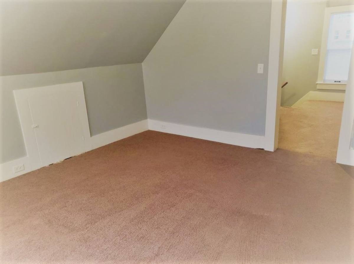 House for rent at 1577 31st Ave, Moline, IL 61265