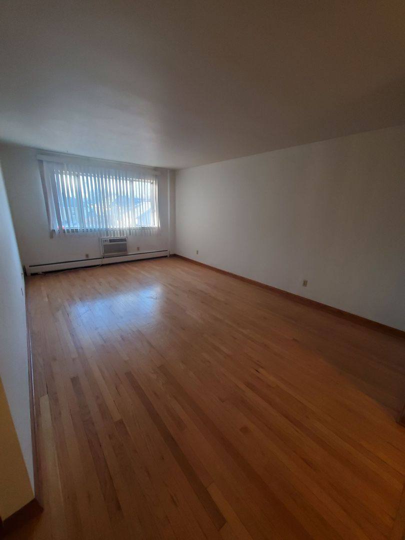 Apartment for rent at 1920 Lathrop Ave, Racine, WI 53405