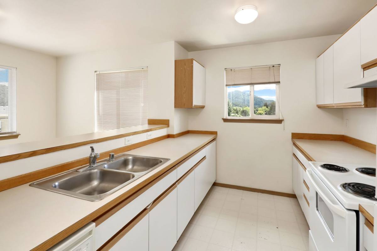 Apartment for rent at 1003, 1005, 1007, 1009 24th St, Bellingham, WA 98225