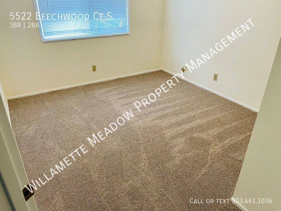 House for rent at 5522 Beechwood Court S, Salem, OR 97306