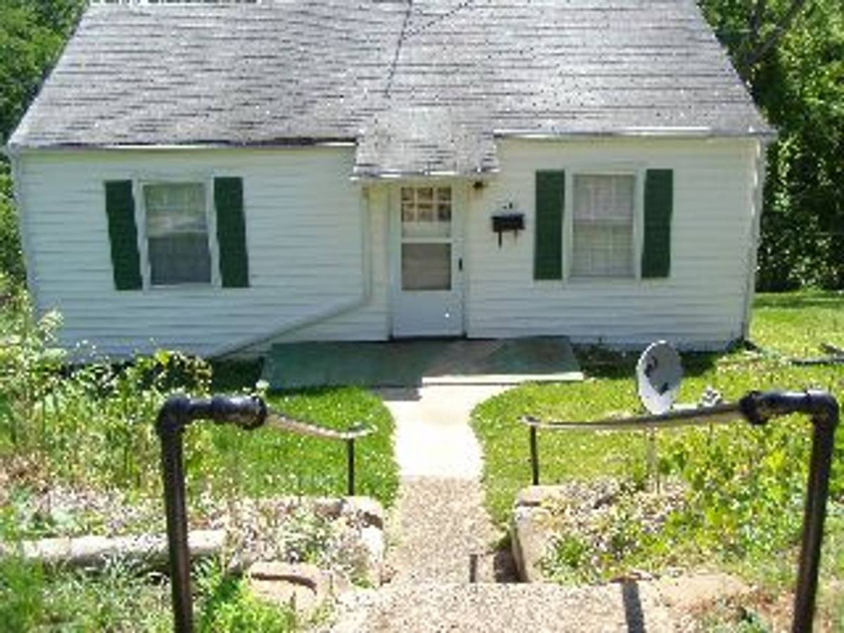 House for rent at 1218 Shirley Rd, Lynchburg, VA 24502