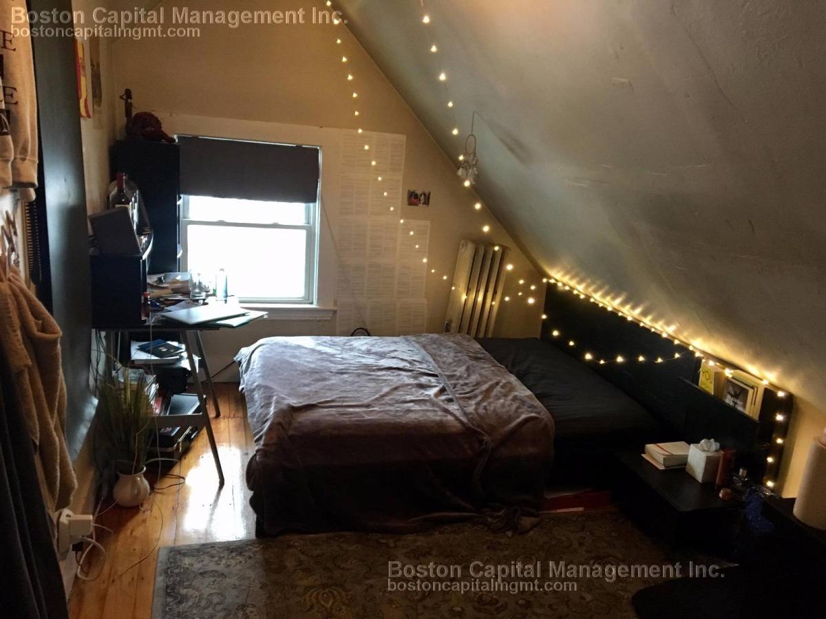 House for rent at 76 Linden St #2, Allston, MA 02134