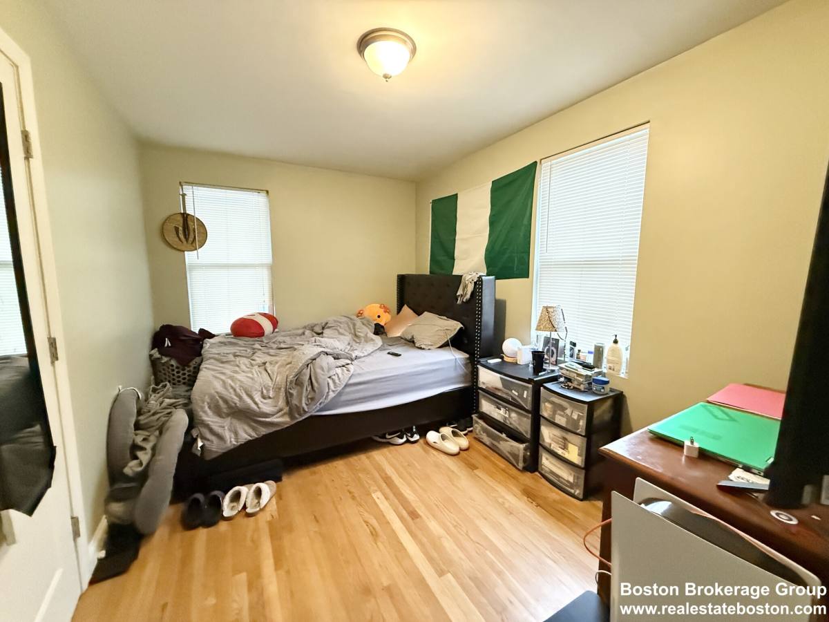 Apartment for rent at 3977 Washington St #1, Roslindale, MA 02131