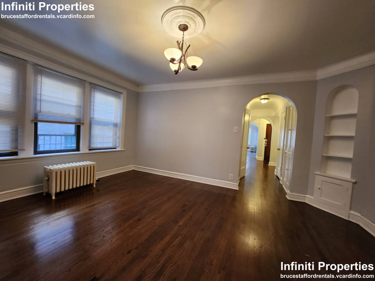 Apartment for rent at 8114 S Drexel #3, Chicago, IL 60619