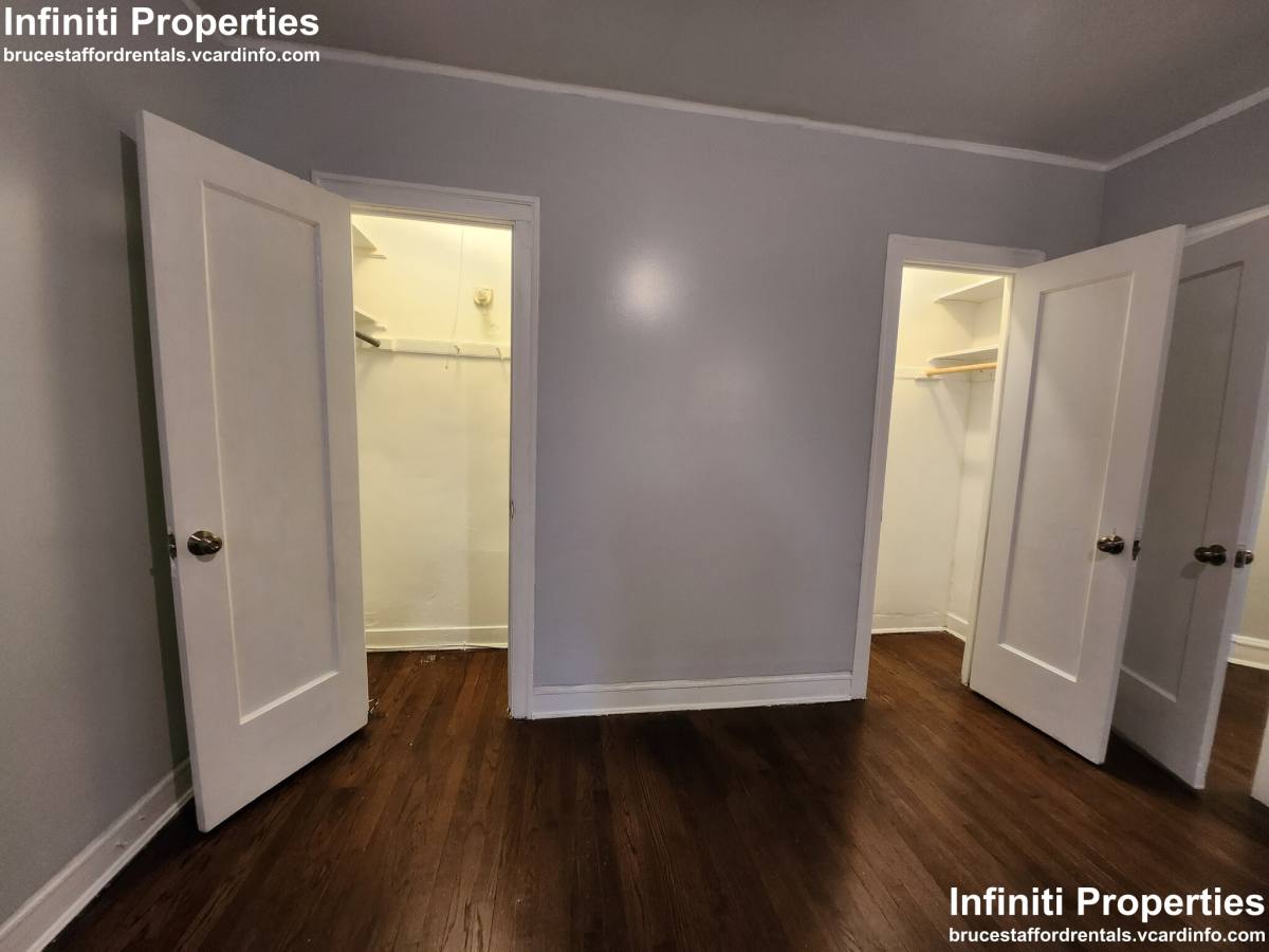 Apartment for rent at 8114 S Drexel #3, Chicago, IL 60619