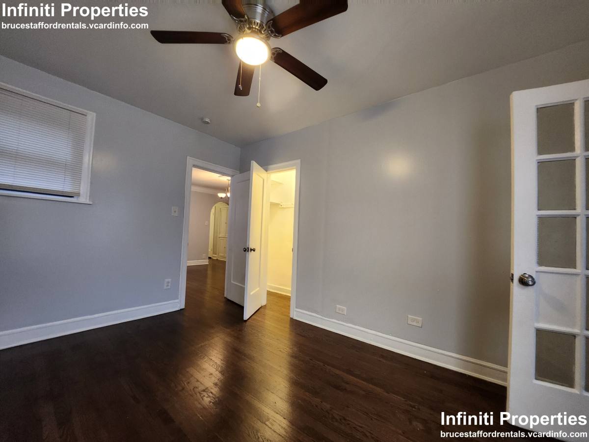 Apartment for rent at 8114 S Drexel #3, Chicago, IL 60619