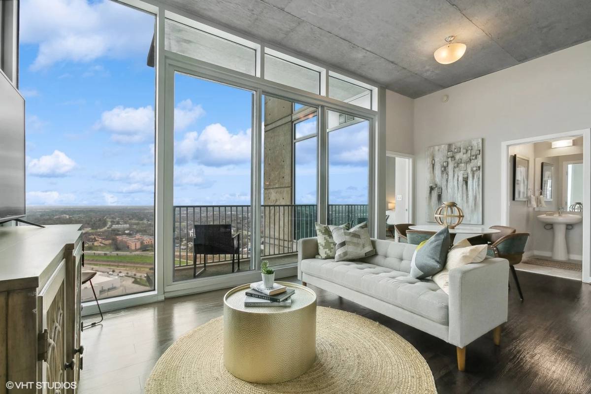 Apartment for rent at 5927 Almeda Rd #AHP1, Houston, TX 77004