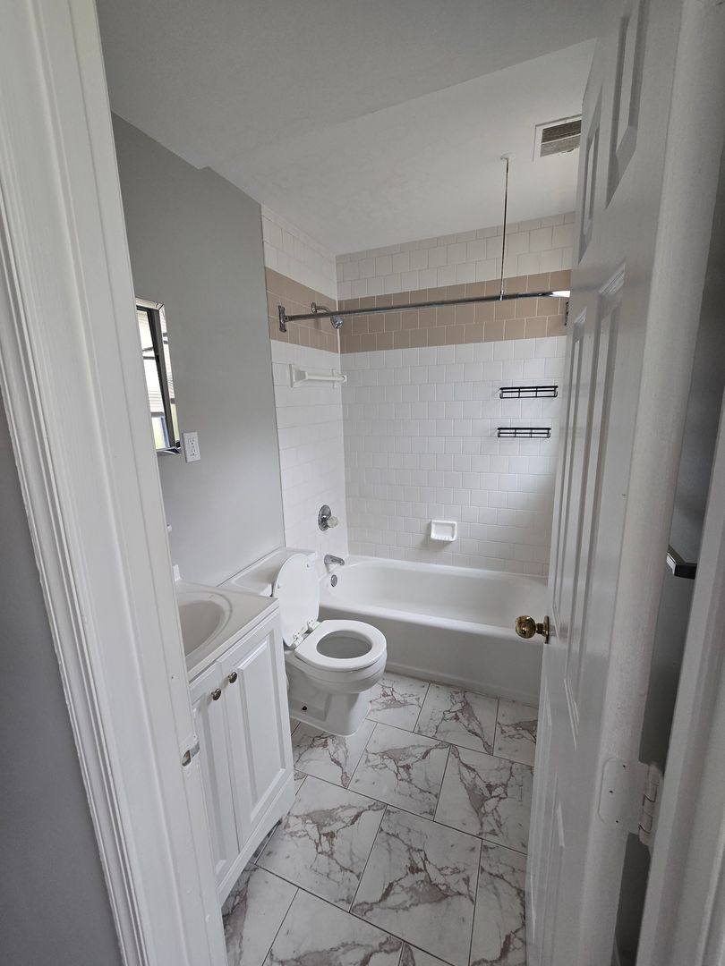 Apartment for rent at 2022 2nd St NW, Washington, DC 20001