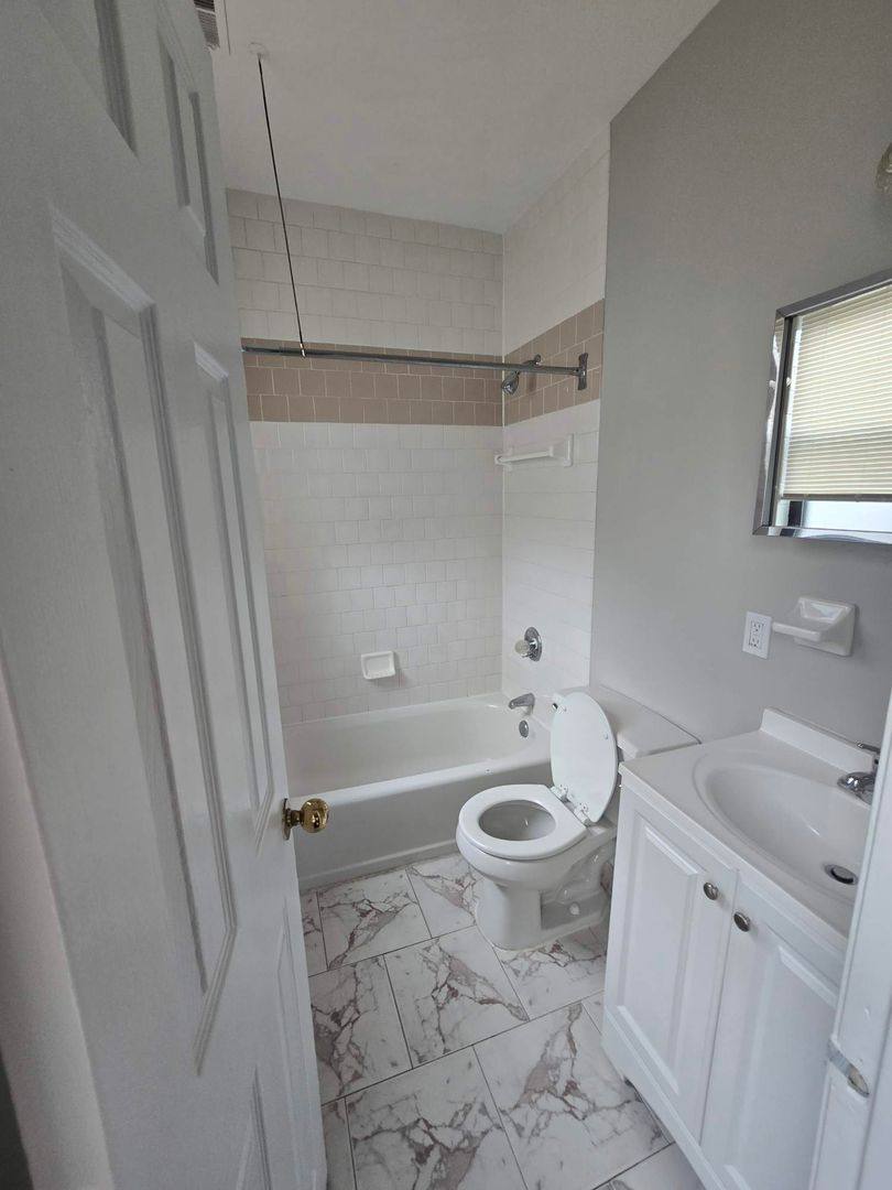 Apartment for rent at 2022 2nd St NW, Washington, DC 20001