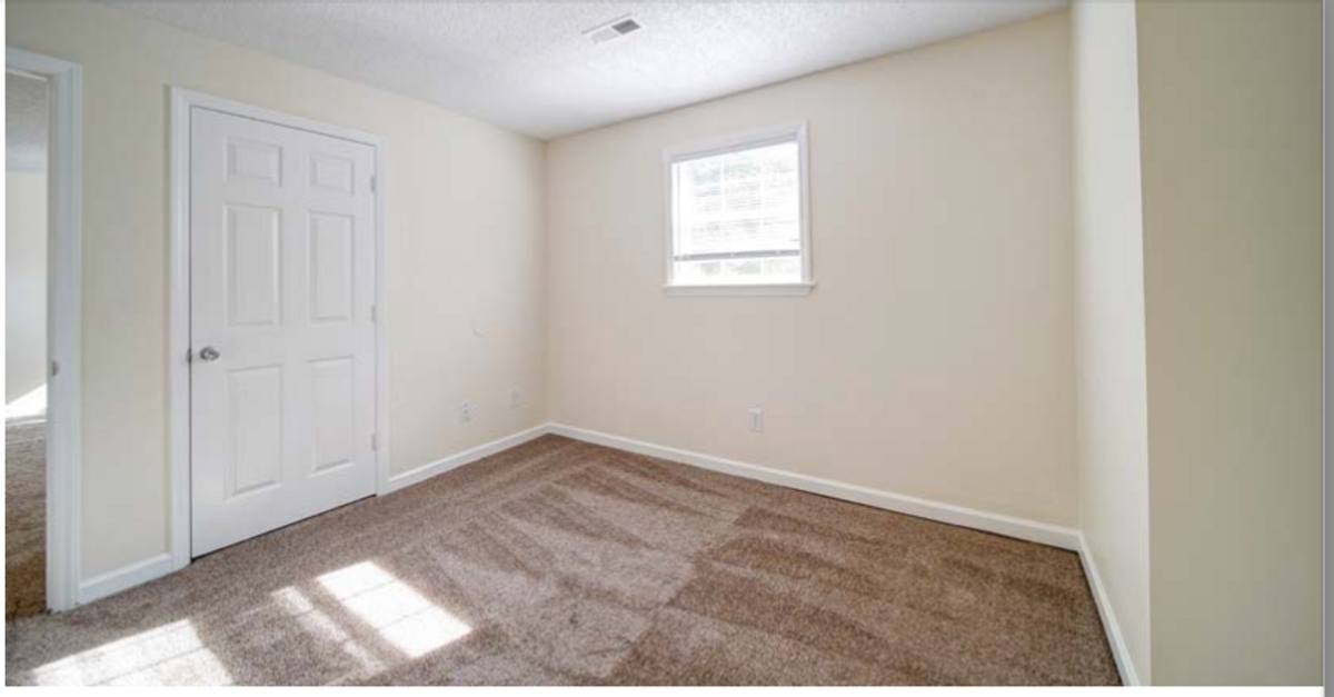 Apartment for rent at 1622 McPherson, Greensboro, NC 27405
