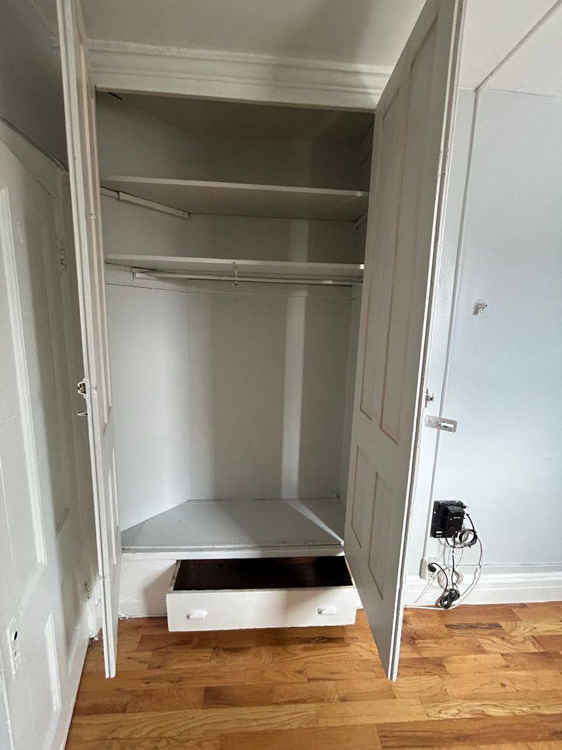 Apartment for rent at 145 Chestnut Ave, Jersey City, NJ 07306