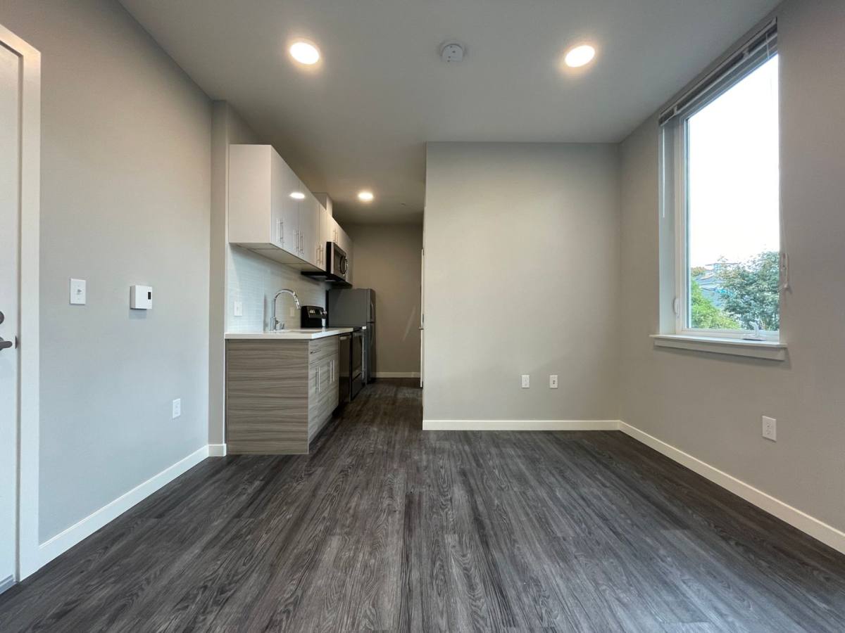 Apartment for rent at 1901 E Fir St, Seattle, WA 98122