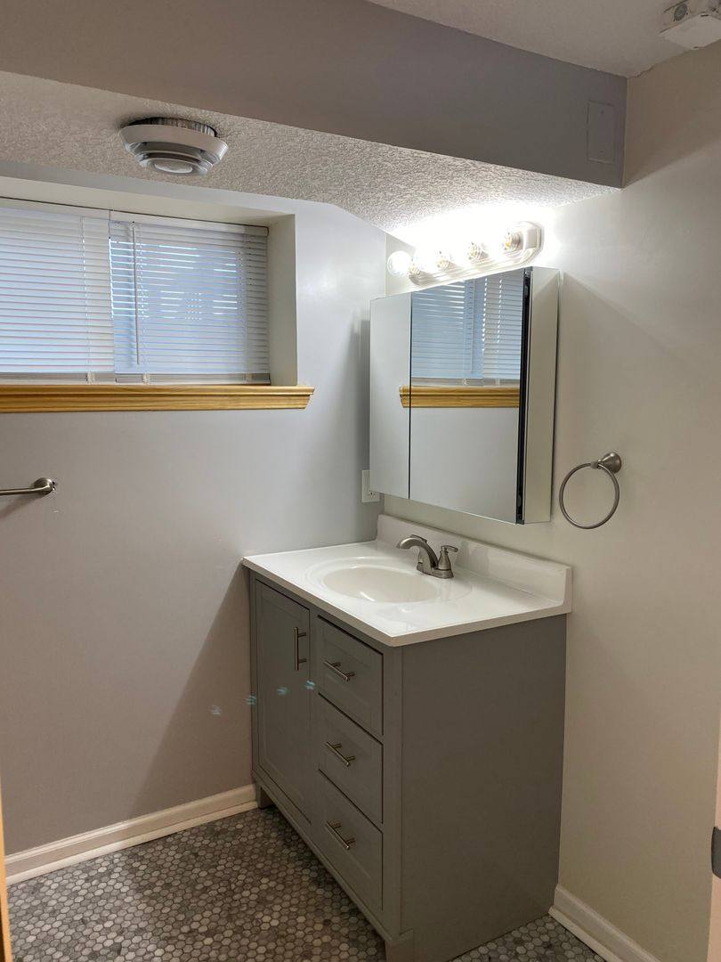 1212 Como Ave SE, Minneapolis, MN 55414 - Apartment for Rent - Image 5