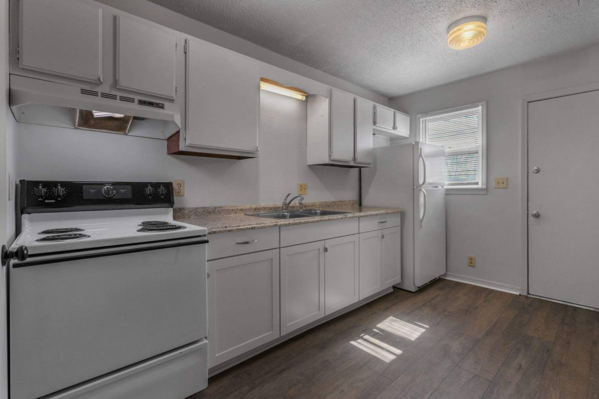 Townhouse for rent at 103 Naydonlin Dr, Columbia, TN 38401
