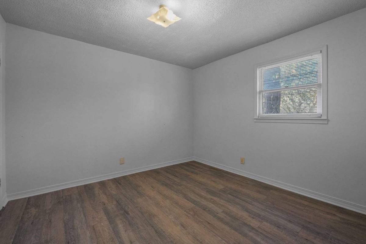 Townhouse for rent at 103 Naydonlin Dr, Columbia, TN 38401