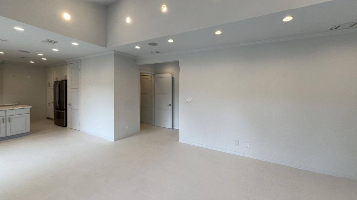Condo for rent at 386 Entrada Dr, Santa Monica, CA 90402