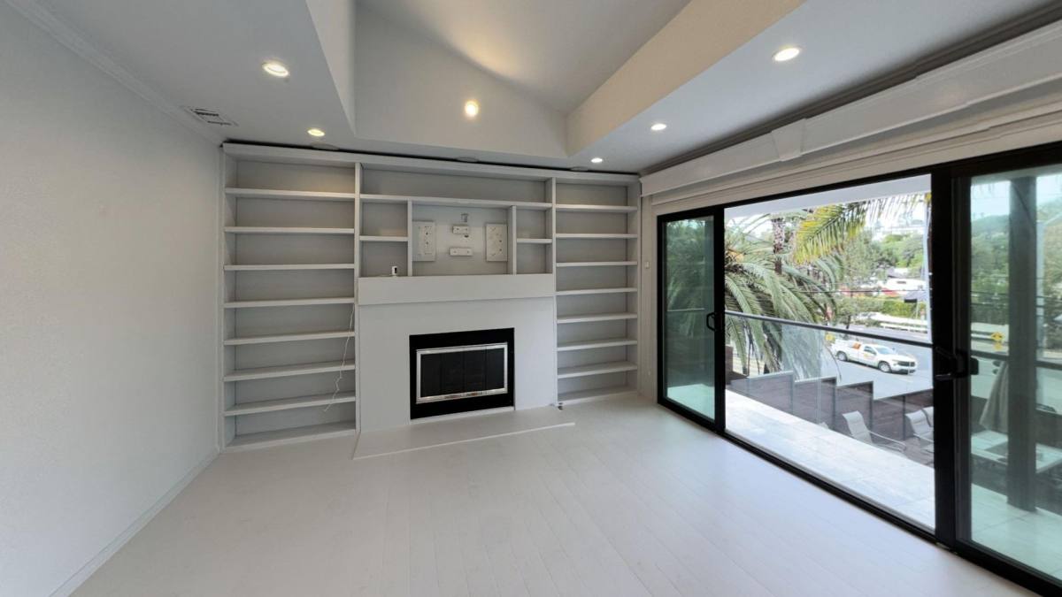Condo for rent at 386 Entrada Dr, Santa Monica, CA 90402
