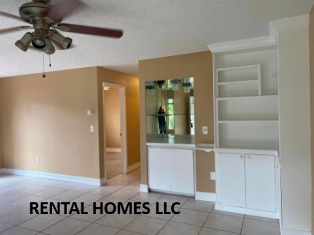 Townhouse for rent at 525 Heatherton Village, Altamonte Springs, FL 32714