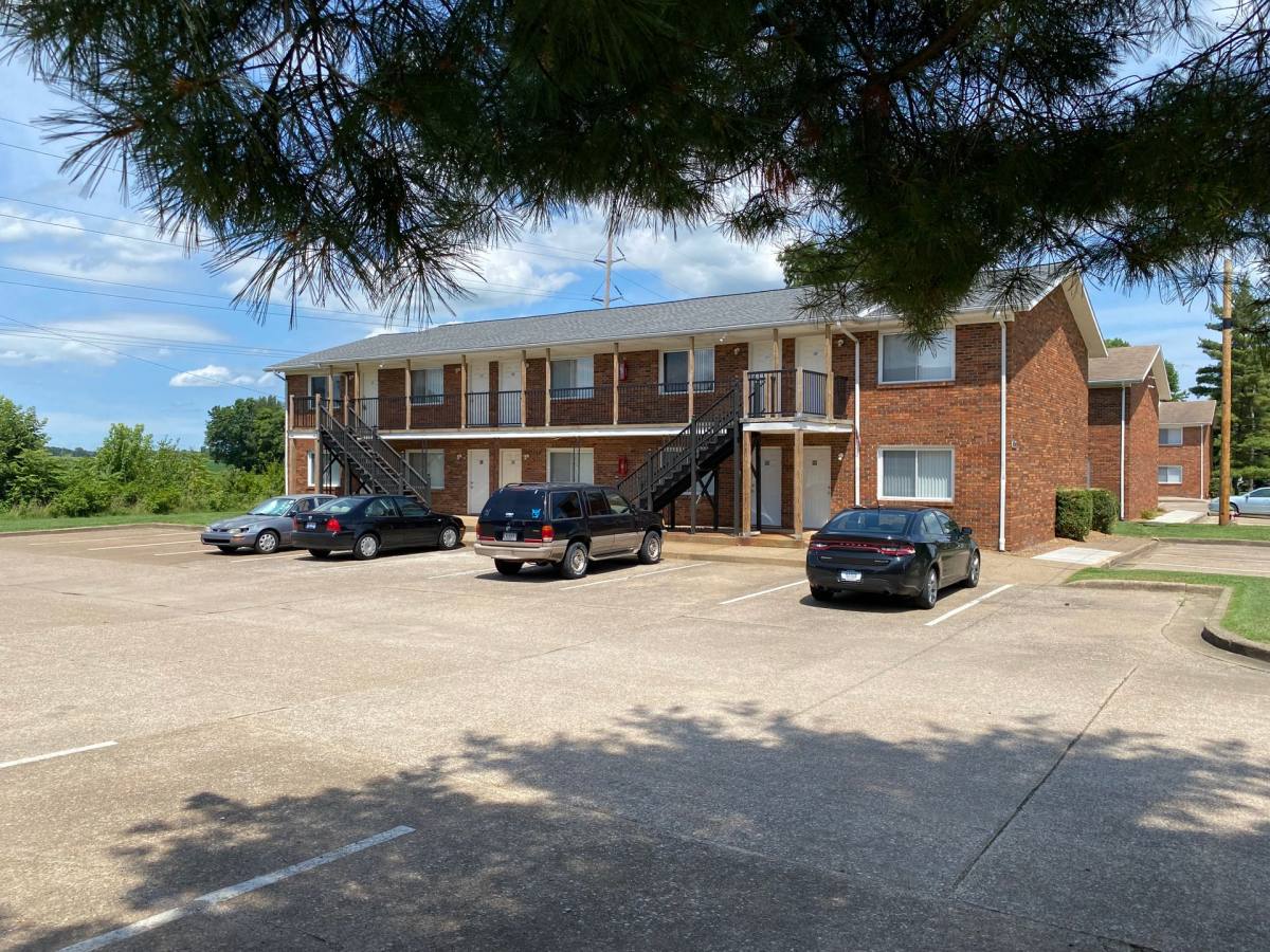Apartment for rent at 525 Green Valley Dr #AIR B&B, Mount Vernon, IN 47620