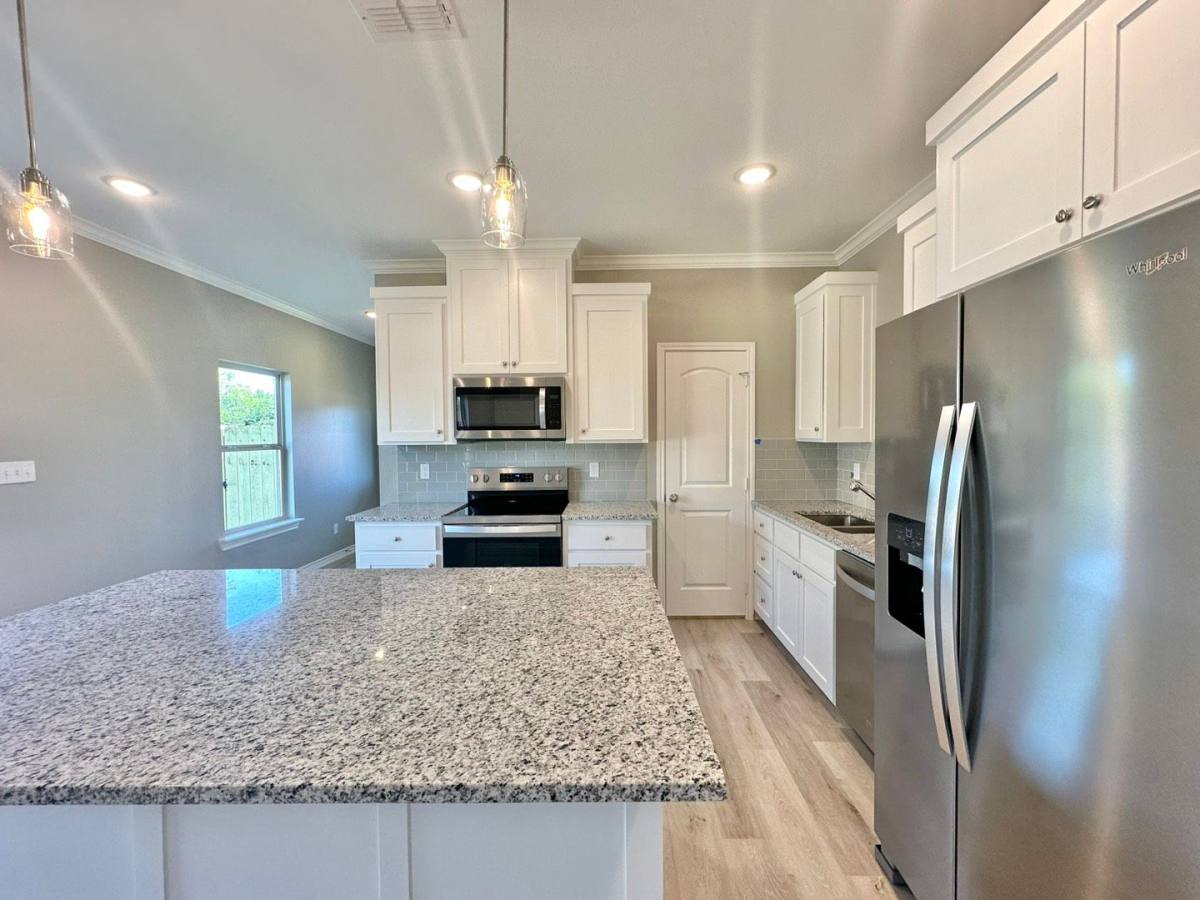 Townhouse for rent at 6219 Villa Rosa Way, Tyler, TX 75707