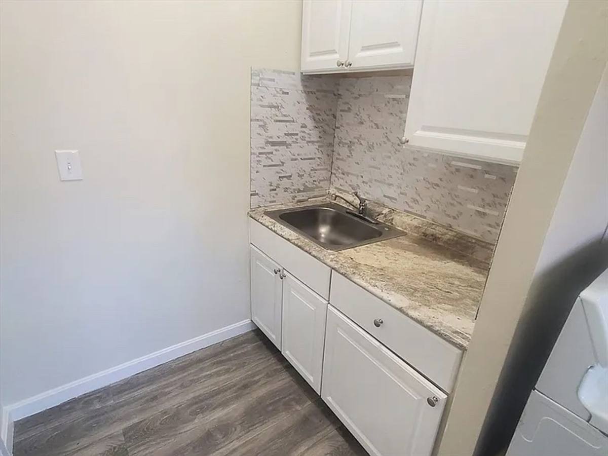 Apartment for rent at 4-14 Abbotsford St, Dorchester, MA 02121