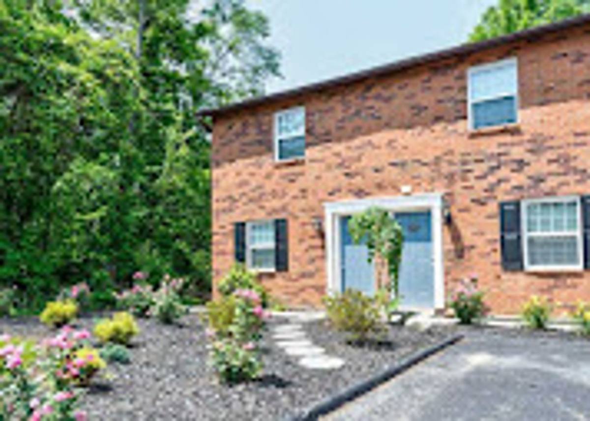 Townhouse for rent at 2414 Timber Trail Dr S, Columbus, OH 43224