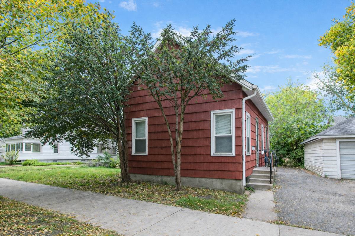 House for rent at 1208 8th St SE, Minneapolis, MN 55414