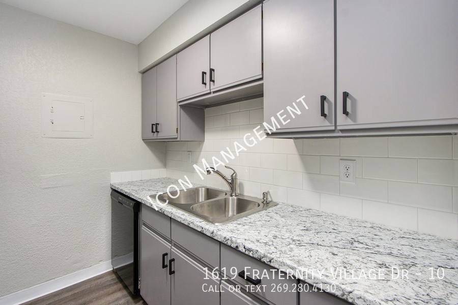 Apartment for rent at 1619 Fraternity Village Dr #10, Kalamazoo, MI 49006