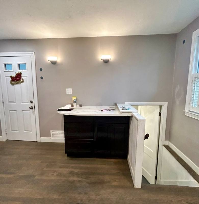 House for rent at 61 Blackstone Rd, North Weymouth, MA 02191