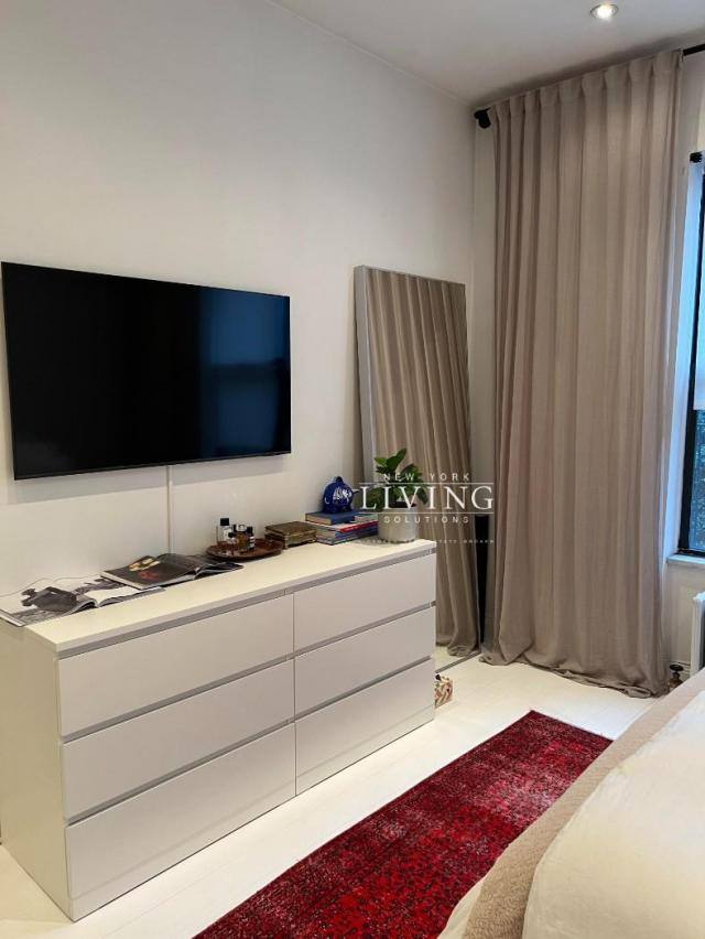 Apartment for rent at 72 Irving Place #5B, New York, NY 10010