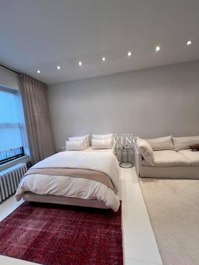 Apartment for rent at 72 Irving Place #5B, New York, NY 10010
