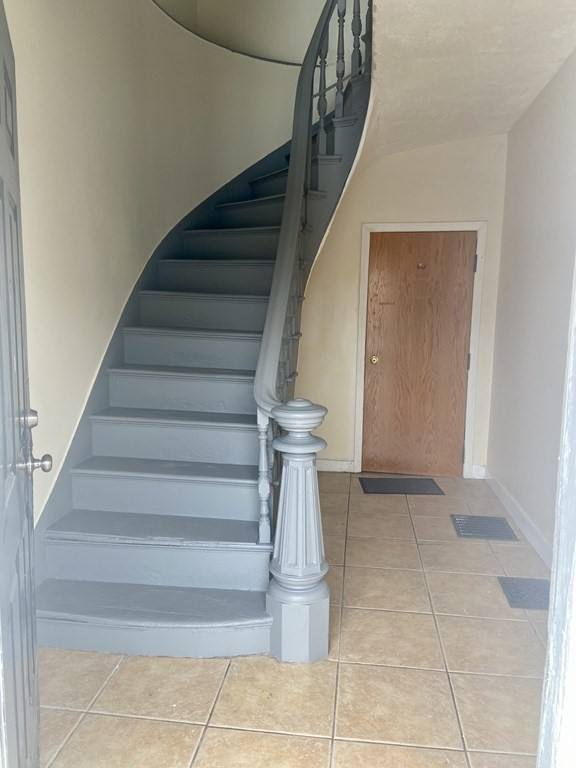 Apartment for rent at 322 Essex St, Lynn, MA 01902