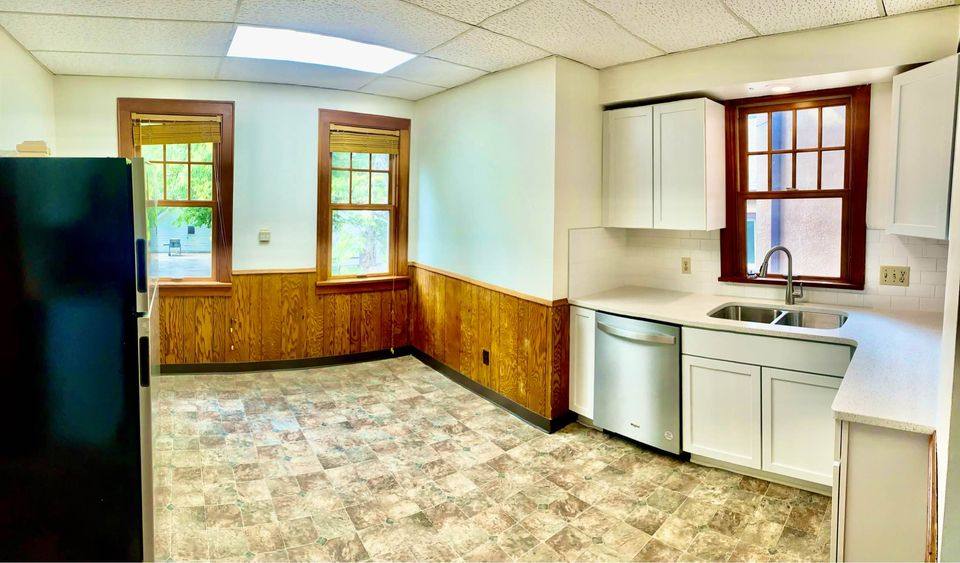 House for rent at 422 N 4th St, Mankato, MN 56001