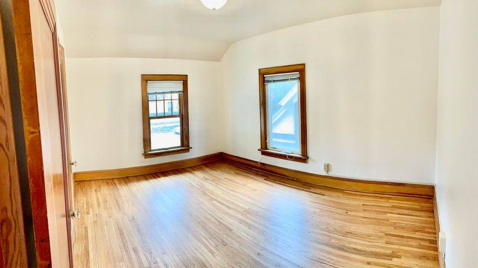 House for rent at 422 N 4th St, Mankato, MN 56001