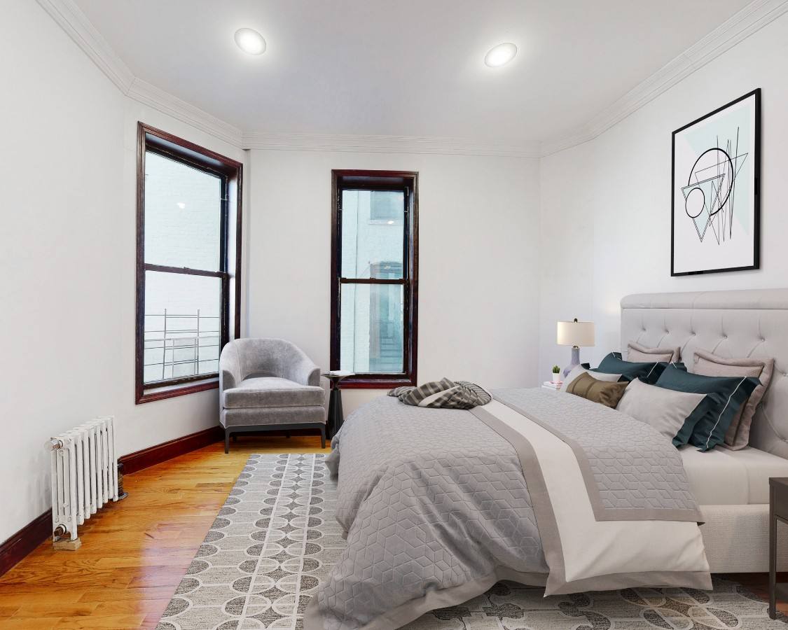 Townhouse for rent at 315 W 115th St #3, New York, NY 10026