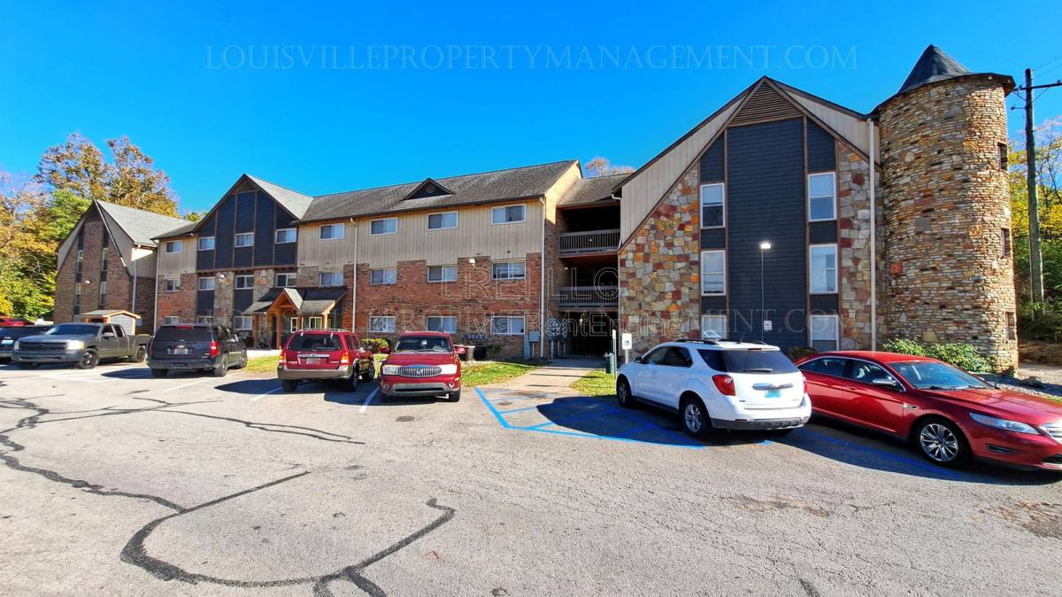 Apartment for rent at 2101 Cardinal Woods Dr, Louisville, KY 40214