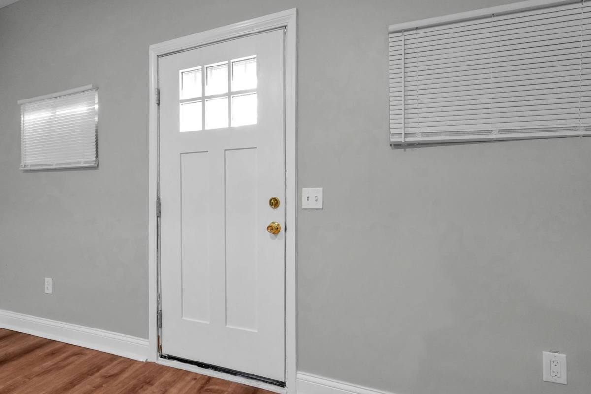 Apartment for rent at 558 E Whittier St, Columbus, OH 43206