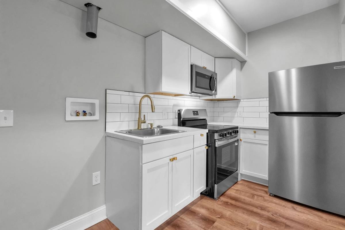 Apartment for rent at 558 E Whittier St, Columbus, OH 43206