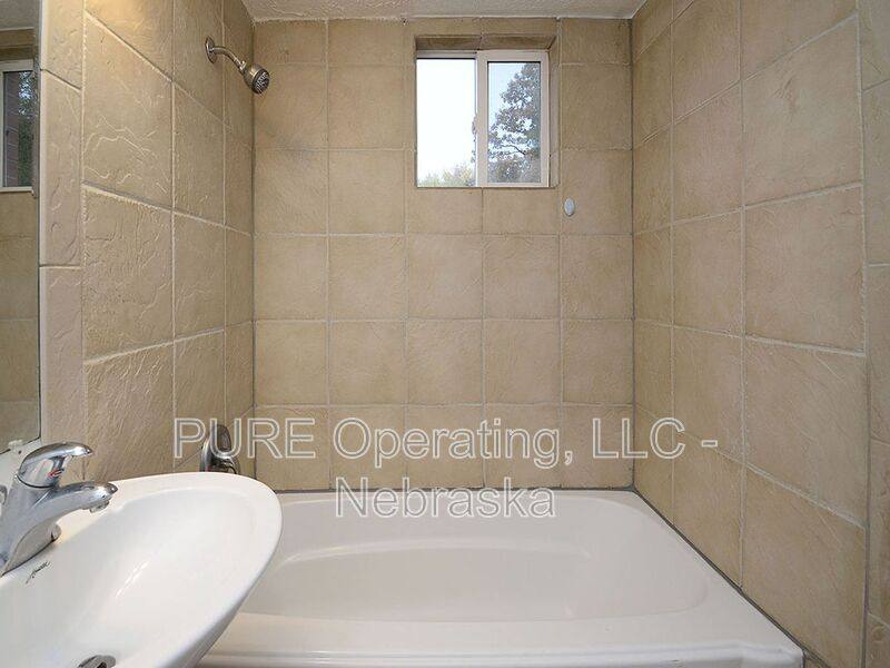 Apartment for rent at 612-616 N 46 St #6, Omaha, NE 68132